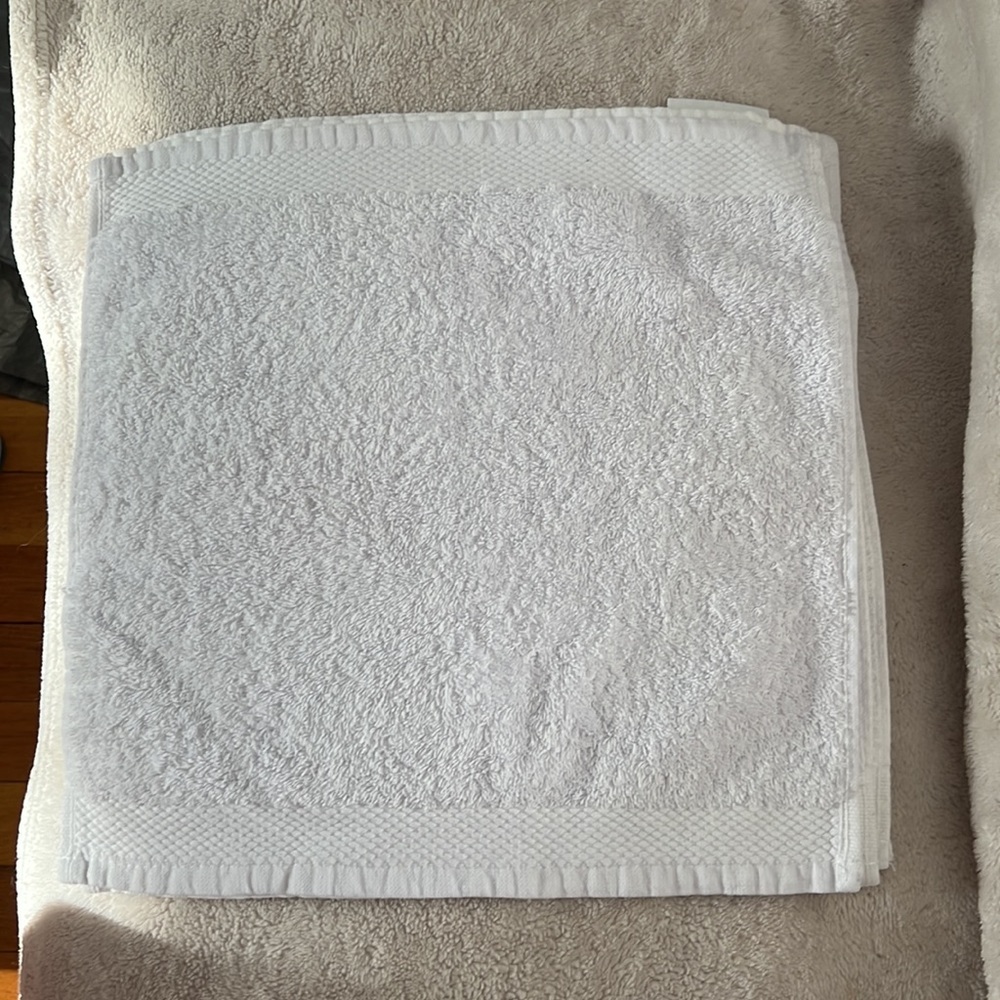 SFERRA 3 Wash Cloth - Picture 5 of 5